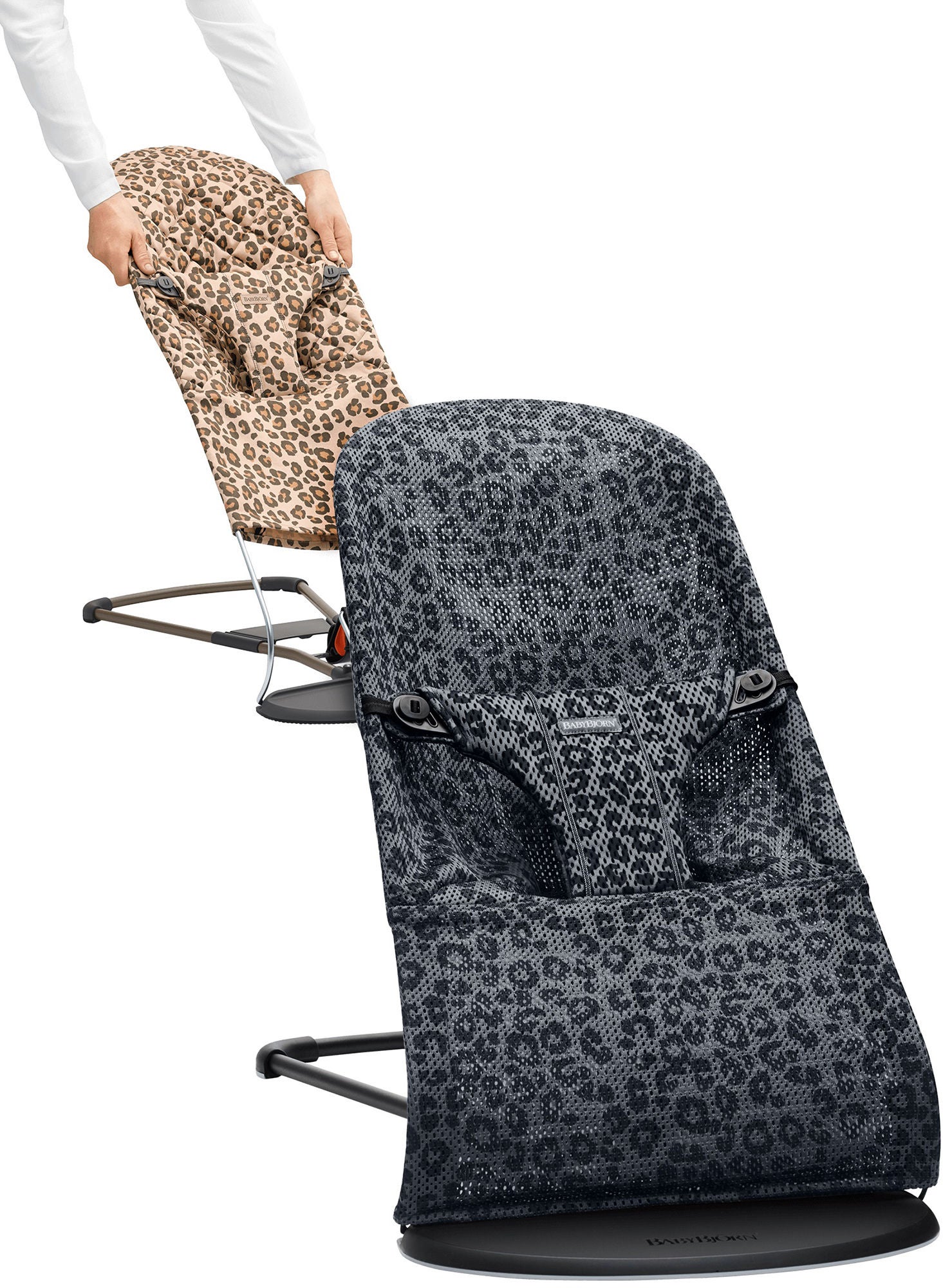 BabyBjörn Bliss Babysitter Mesh Leopard inkl. Cotton Tygsits, Antracit/Beige
